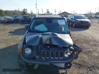 2016 Jeep Renegade Latitude with VIN ZACCJBBT5GPE31211, listed as a IAAI auction lot 41763491 with 85,954 mi miles. Bid and sale history available at carsss.com. Image 11.