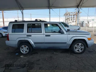 2006 Jeep Commander z VIN 1J8HH48K76C329934, wystawiony jako IAAI lot #41528939 z przebiegiem 180 006 mil mil oraz . Historia ofert i sprzedaży dostępna na DreamBid. Obrazek 13.