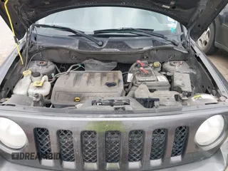 2014 Jeep Patriot Latitude with VIN 1C4NJRFB3ED810819, listed as a IAAI auction lot 41994129 with 145,733 mi miles and . Bid and sale history available at carsss.com. Image 10.