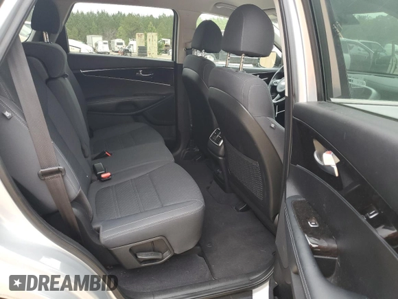 2018 Kia Sorento L with VIN 5XYPG4A36JG395761, listed as a Copart auction lot 51821495 with 156,884 mi miles and Clean Title. Bid and sale history available at carsss.com. Image 11.