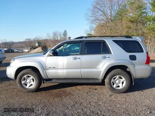 2006 Toyota 4Runner SR5 with VIN JTEBU14R668070572, listed as a IAAI auction lot 41812224 with 133,906 mi miles. Bid and sale history available at carsss.com. Image 14.