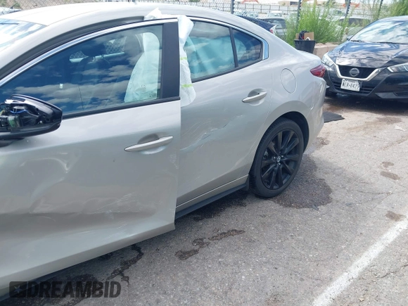 2024 Mazda 3 S Select Sport with VIN 3MZBPABMXRM427929, listed as a IAAI auction lot 42593321 with 20,378 mi miles and . Bid and sale history available at DreamBid. Image 17.