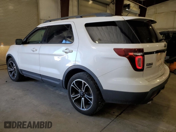 2015 Ford Explorer Sport z VIN 1FM5K8GT4FGB80884, wystawiony jako Copart lot #61789515 z przebiegiem 149 955 mil mil oraz Szkoda całkowita • Salvage title. Historia ofert i sprzedaży dostępna na DreamBid. Obrazek 2.