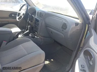 2005 Chevrolet TrailBlazer LS with VIN 1GNDS13S152161295, listed as a IAAI auction lot 42049285 with 188,208 mi miles. Bid and sale history available at carsss.com. Image 5.