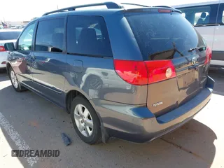 2007 Toyota Sienna CE with VIN 5TDZK23C77S090256, listed as a IAAI auction lot 41800289 with 177,061 mi miles. Bid and sale history available at carsss.com. Image 3.