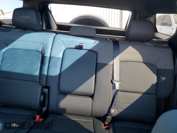 2024 GMC Hummer EV 3X z VIN 1GKB0RDC6RU103340, wystawiony jako Copart lot #79773874 z przebiegiem Nie podano mil oraz Szkody całkowita. Historia ofert i sprzedaży dostępna na DreamBid. Obrazek 10.