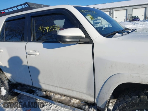 2018 Toyota 4Runner SR5 with VIN JTEBU5JR4J5507930, listed as a IAAI auction lot 41292536 with 105,882 mi miles and . Bid and sale history available at DreamBid. Image 14.