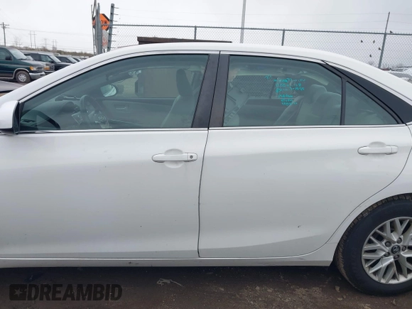 2016 Toyota Camry XLE with VIN 4T1BF1FKXGU227846, listed as a IAAI auction lot 41842937 with 58,146 mi miles. Bid and sale history available at carsss.com. Image 14.