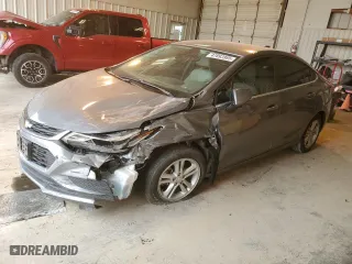 2018 Chevrolet Cruze LT with VIN 1G1BE5SM0J7228511, listed as a Copart auction lot 47893985 with 37,936 mi miles and Salvage Title. Bid and sale history available at carsss.com. Image 1.