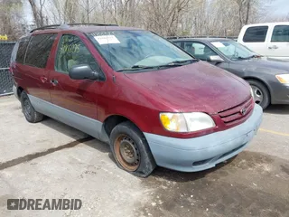 2001 Toyota Sienna LE with VIN 4T3ZF13C71U345315, listed as a IAAI auction lot 41887275 with 253,432 mi miles. Bid and sale history available at carsss.com. Image 1.