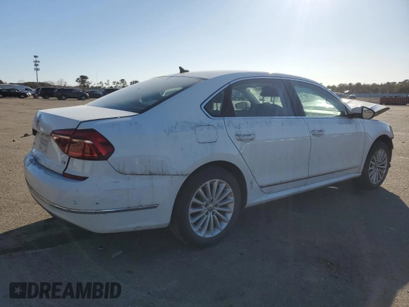 2017 Volkswagen Passat SE z VIN 1VWBT7A3XHC071165, wystawiony jako Copart lot #45755595 z przebiegiem 34 633 mil mil oraz Szkoda całkowita • Salvage title. Historia ofert i sprzedaży dostępna na DreamBid. Obrazek 3.