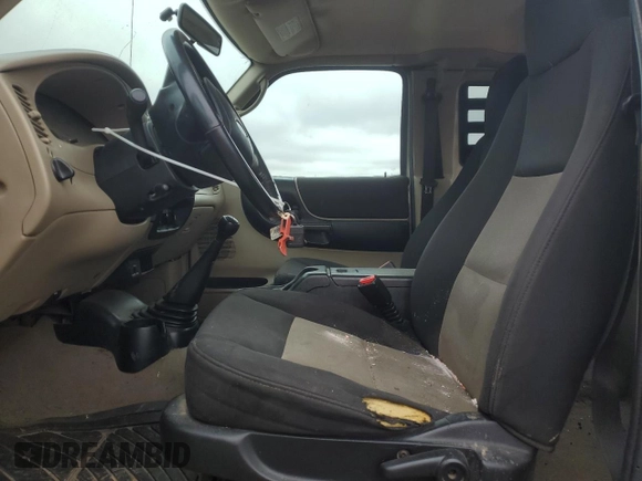 2004 Ford Ranger XL Fleet with VIN 1FTZR45E54TA13727, listed as a Copart auction lot 46517085 with 152,248 mi miles and Salvage Title. Bid and sale history available at DreamBid. Image 7.