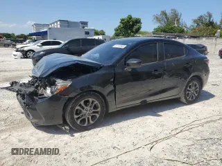 2019 Toyota Yaris L z VIN 3MYDLBYV8KY514239, wystawiony jako Copart lot #57712905 z przebiegiem 111 980 mil mil oraz Nie do naprawy • Non repairable. Historia ofert i sprzedaży dostępna na DreamBid. Obrazek 1.