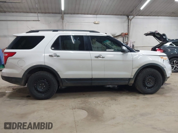 2013 Ford Explorer z VIN 1FM5K8B83DGA61532, wystawiony jako IAAI lot #42203941 z przebiegiem 191 304 mil mil oraz . Historia ofert i sprzedaży dostępna na DreamBid. Obrazek 13.