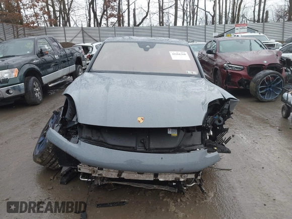 2022 Porsche Cayenne Turbo GT with VIN WP1BK2AY7NDA60391, listed as a IAAI auction lot 41666360 with 34,106 mi miles and . Bid and sale history available at DreamBid. Image 12.