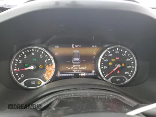 2018 Jeep Renegade Trailhawk with VIN ZACCJBCB5JPH06587, listed as a Copart auction lot 42870585 with 76,014 mi miles and Non Repairable. Bid and sale history available at carsss.com. Image 9.