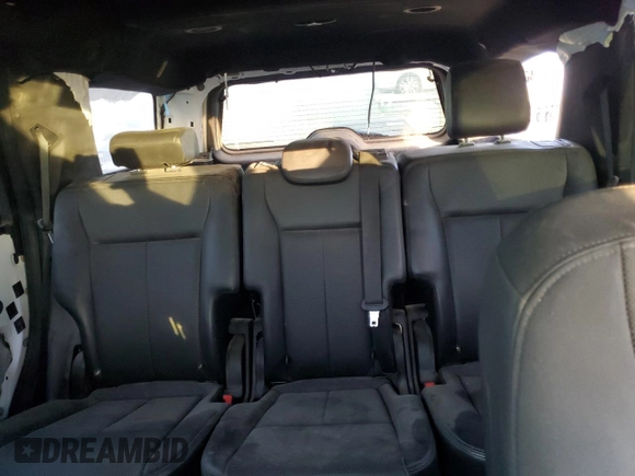 2019 Ford Expedition XL z VIN 1FMJU1GT4KEA06366, wystawiony jako Copart lot #82216214 z przebiegiem 158 704 mil mil oraz Czysty tytuł • Clean title. Historia ofert i sprzedaży dostępna na DreamBid. Obrazek 10.