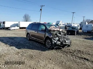 2018 Toyota Sienna LE with VIN 5TDJZ3DCXJS188945, listed as a Copart auction lot 53684585 with Not provided miles and Salvage title. Bid and sale history available at DreamBid. Image 14.