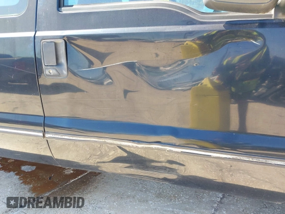 1999 Ford F-250 XL with VIN 1FTNX20LXXEA49775, listed as a IAAI auction lot 41825626 with 141,767 mi miles and . Bid and sale history available at DreamBid. Image 6.