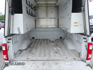 2021 Ford F-150 XL with VIN 1FTMF1CB7MKE81507, listed as a IAAI auction lot 41903595 with 71,860 mi miles and . Bid and sale history available at DreamBid. Image 8.