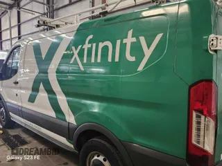 2015 Ford Transit Cargo z VIN 1FTNR1ZM3FKA55224, wystawiony jako IAAI lot #42479664 z przebiegiem 91 219 mil mil oraz . Historia ofert i sprzedaży dostępna na DreamBid. Obrazek 1.