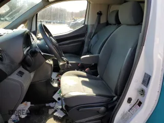 2019 Nissan NV200 SV with VIN 3N6CM0KN4KK690600, listed as a Copart auction lot 48526095 with 84,728 mi miles and Salvage title. Bid and sale history available at DreamBid. Image 7.