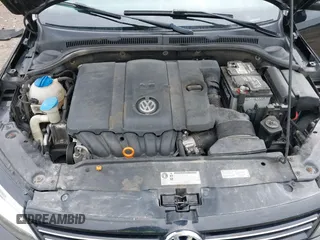 2013 Volkswagen Jetta SE z VIN 3VWDX7AJ5DM258429, wystawiony jako IAAI lot #42372776 z przebiegiem 211 579 mil mil oraz . Historia ofert i sprzedaży dostępna na DreamBid. Obrazek 10.