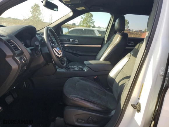 2019 Ford Explorer XLT with VIN 1FM5K7D82KGB51355, listed as a Copart auction lot 54278735 with 210,113 mi miles and Clean Title. Bid and sale history available at carsss.com. Image 7.