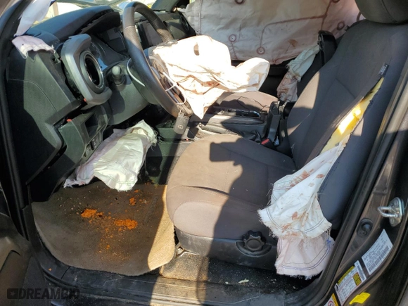2019 Toyota Tacoma 4WD SR with VIN 5TFCZ5AN7KX207814, listed as a Copart auction lot 60751824 with 16,255 mi miles and Salvage Title. Bid and sale history available at carsss.com. Image 7.