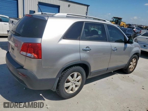 2013 Kia Sorento LX with VIN 5XYKTCA67DG345949, listed as a Copart auction lot 54069275 with 78,473 mi miles and Clean Title. Bid and sale history available at carsss.com. Image 3.