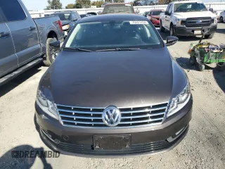 2014 Volkswagen CC R-Line with VIN WVWBP7AN4EE523426, listed as a Copart auction lot 75221154 with 139,876 mi miles and Clean Title. Bid and sale history available at DreamBid. Image 5.