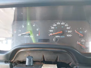 2004 Jeep Wrangler X z VIN 1J4FA39S04P747828, wystawiony jako IAAI lot #41484240 z przebiegiem Nie podano mil oraz . Historia ofert i sprzedaży dostępna na DreamBid. Obrazek 7.