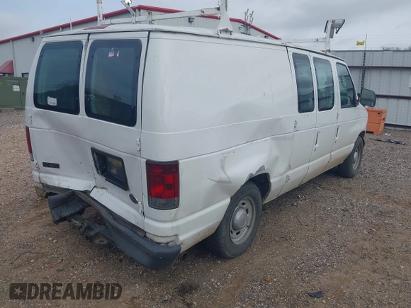 2004 Ford Econoline Cargo with VIN 1FTRE14WX4HA06537, listed as a IAAI auction lot 41745018 with 246,963 mi miles. Bid and sale history available at carsss.com. Image 4.
