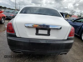 2013 Rolls-Royce Ghost z VIN SCA664S59DUX51984, wystawiony jako Copart lot #74546804 z przebiegiem 94 160 mil mil oraz Nie do naprawy. Historia ofert i sprzedaży dostępna na DreamBid. Obrazek 6.
