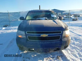 2012 Chevrolet Suburban LT with VIN 1GNSKJE71CR267623, listed as a IAAI auction lot 41538327 with 193,501 mi miles. Bid and sale history available at carsss.com. Image 12.