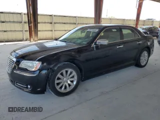 2013 Chrysler 300 with VIN 2C3CCAET0DH657366, listed as a Copart auction lot 52919055 with 102,448 mi miles and Clean Title. Bid and sale history available at carsss.com. Image 1.