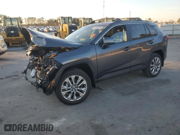 2024 Toyota RAV4 XLE Premium с VIN 2T3C1RFV1RC284430, выставлен на аукционе Copart как лот 43248235 с пробегом 4 688 миль миль и Списание • Salvage title. История ставок и продаж доступна на DreamBid. Изображение 1.