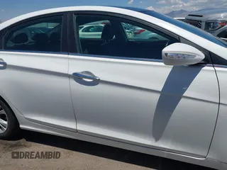 2012 Hyundai Sonata SE z VIN 5NPEC4AC9CH434373, wystawiony jako IAAI lot #42168411 z przebiegiem 120 464 mil mil oraz . Historia ofert i sprzedaży dostępna na DreamBid. Obrazek 14.