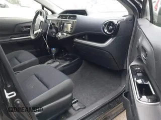 2016 Toyota Prius One z VIN JTDKDTB37G1120985, wystawiony jako IAAI lot #42030170 z przebiegiem 58 288 mil mil oraz . Historia ofert i sprzedaży dostępna na DreamBid. Obrazek 5.