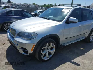 2012 BMW X5 35d with VIN 5UXZW0C58CL671141, listed as a IAAI auction lot 42644381 with 127,464 mi miles and . Bid and sale history available at DreamBid. Image 2.