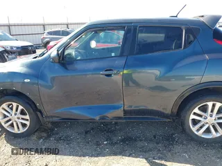 2014 Nissan Juke SV with VIN JN8AF5MR7ET353547, listed as a IAAI auction lot 42019926 with Not Provided miles and . Bid and sale history available at carsss.com. Image 14.