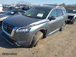 2022 Nissan Pathfinder Platinum with VIN 5N1DR3DK8NC227555, listed as a IAAI auction lot 41704799 with 112,458 mi miles. Bid and sale history available at carsss.com. Image 18.