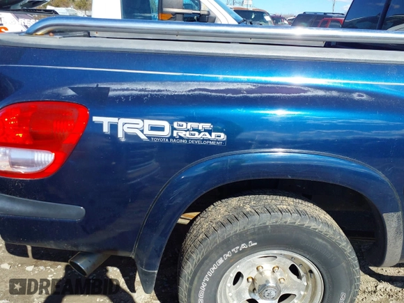 2003 Toyota Tundra SR5 with VIN 5TBBT44143S388838, listed as a IAAI auction lot 41498748 with 180,937 mi miles and . Bid and sale history available at carsss.com. Image 13.