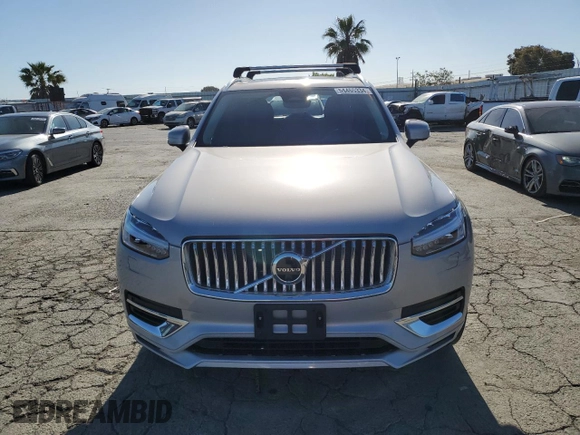 2023 Volvo XC90 Plus Bright Theme with VIN YV4H60CN4P1955118, listed as a Copart auction lot 54465334 with 13,014 mi miles and Salvage title. Bid and sale history available at DreamBid. Image 5.