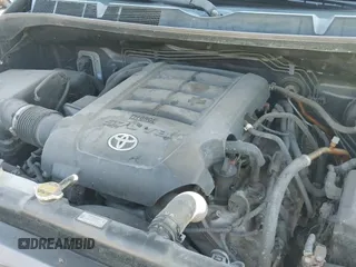 2012 Toyota Tundra с VIN 5TFEY5F10CX125958, выставлен на аукционе IAAI как лот 42505675 с пробегом 212 464 миль миль и . История ставок и продаж доступна на DreamBid. Изображение 20.