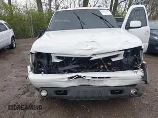 2005 Chevrolet Suburban Z71 with VIN 3GNFK16Z45G127697, listed as a IAAI auction lot 41971382 with 270,655 mi miles and . Bid and sale history available at DreamBid. Image 6.
