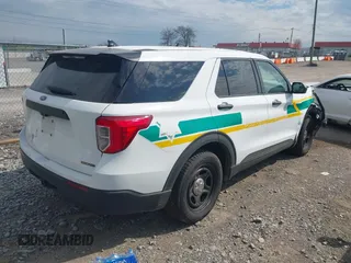 2020 Ford Police Interceptor Utility z VIN 1FM5K8AB8LGC51287, wystawiony jako IAAI lot #41885377 z przebiegiem 83 563 mil mil oraz . Historia ofert i sprzedaży dostępna na DreamBid. Obrazek 4.