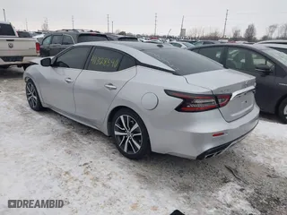 2020 Nissan Maxima SL with VIN 1N4AA6DV4LC374744, listed as a IAAI auction lot 41328590 with 93,722 mi miles. Bid and sale history available at carsss.com. Image 3.