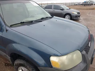 2005 Ford Escape XLT z VIN 1FMYU931X5DA21790, wystawiony jako IAAI lot #42207801 z przebiegiem 188 531 mil mil oraz . Historia ofert i sprzedaży dostępna na DreamBid. Obrazek 6.