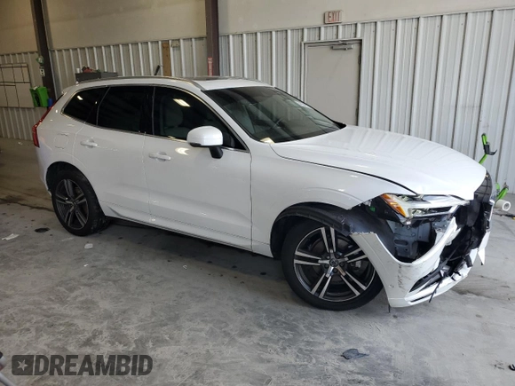 2018 Volvo XC60 Momentum with VIN LYV102RK5JB101138, listed as a Copart auction lot 54764115 with 58,396 mi miles and Salvage title. Bid and sale history available at DreamBid. Image 4.